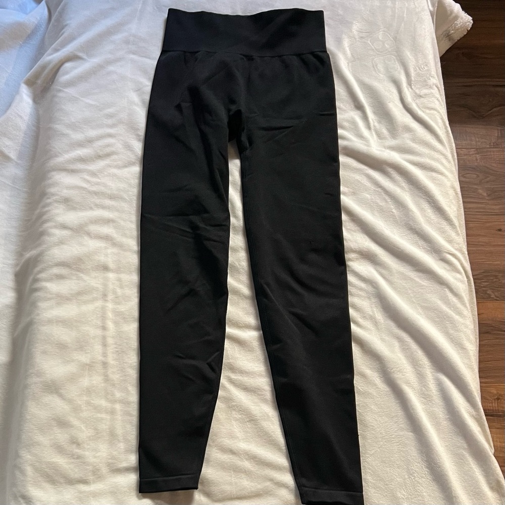 💜 2 for $12 - Victoria’s Secret Pink Seamless Leggings. Size X-Small. Black.